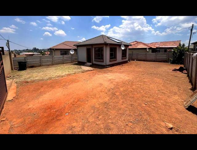 2 BEDROOM HOUSE FOR SALE IN WITPOORTJIE